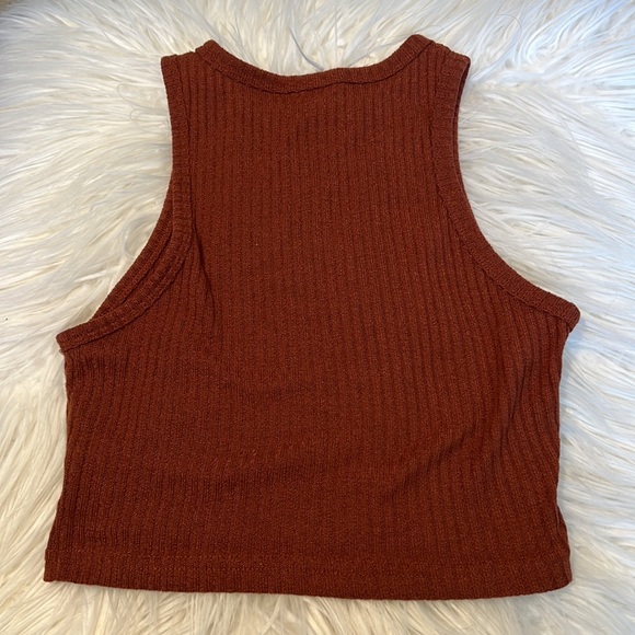 Halter top - Picture 2 of 3